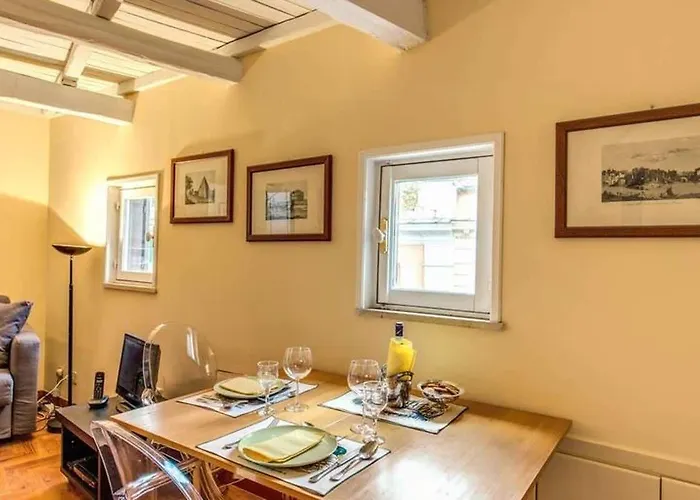 Апартаменты Trastevere Attic With Terrace